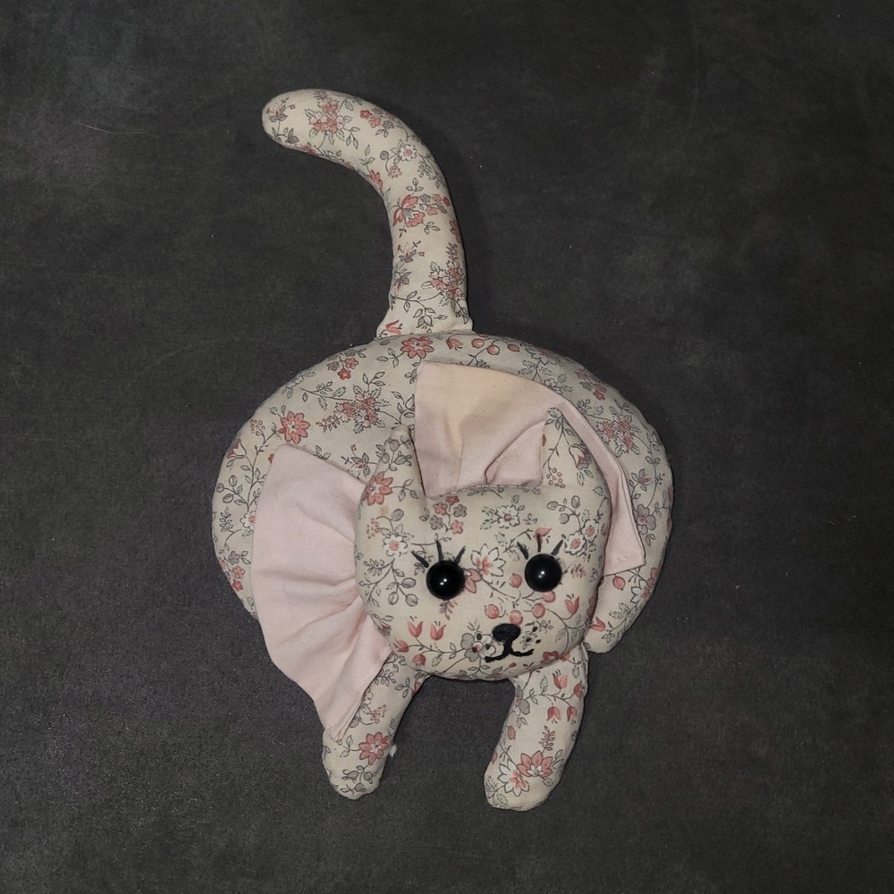 Vtg Handmade Stuffed Pink Floral Fabric Cat Country Folk Cottagecore Shelf Sitte
